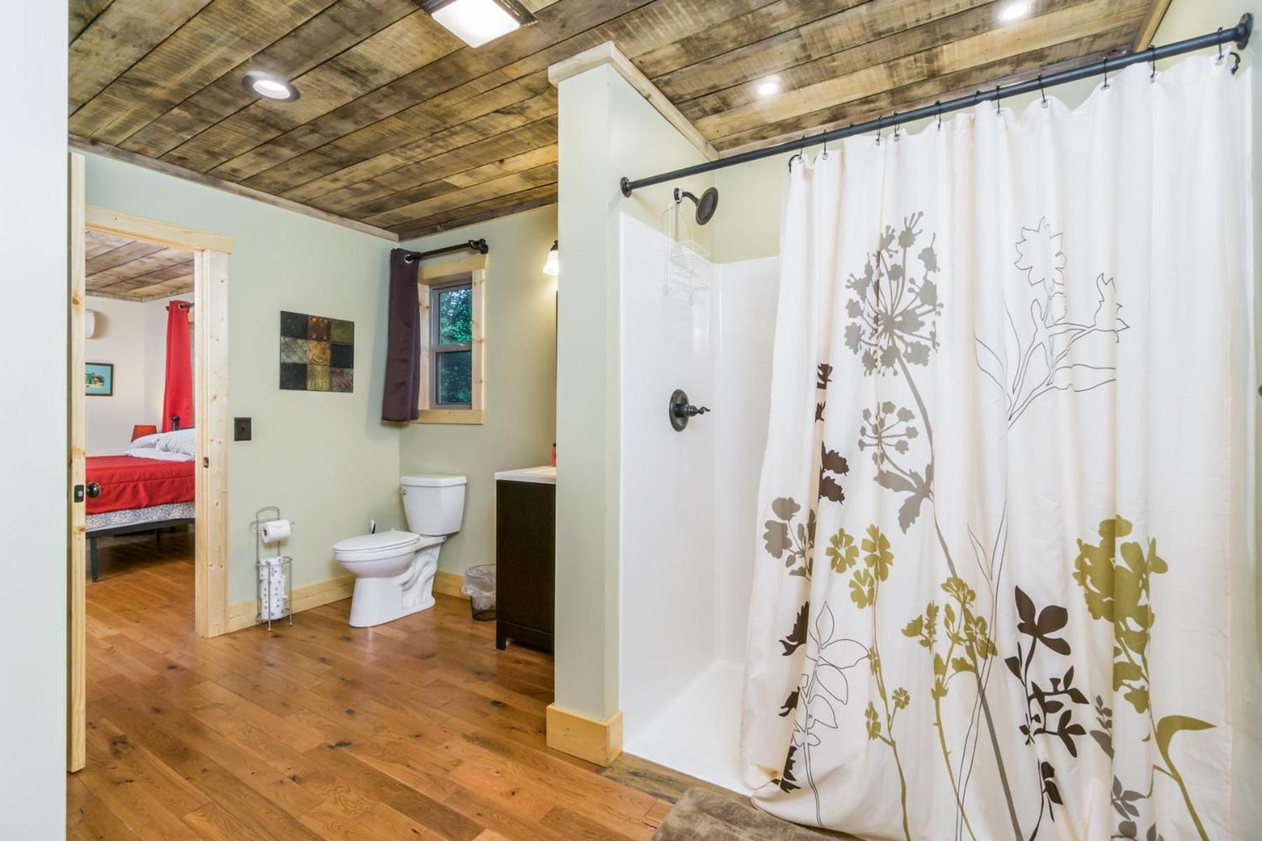 New Listing! Wine Country Retreat - 2 Bed, Hot Tub Villa Dahlonega Exterior photo